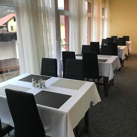 Pensión Kycera Oscadnica